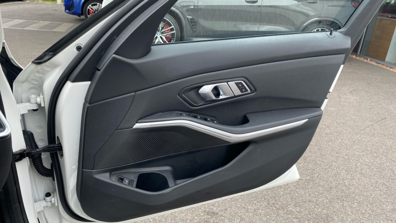 BMW 3 Series 320i Sport 5dr Step Auto Petrol Estate